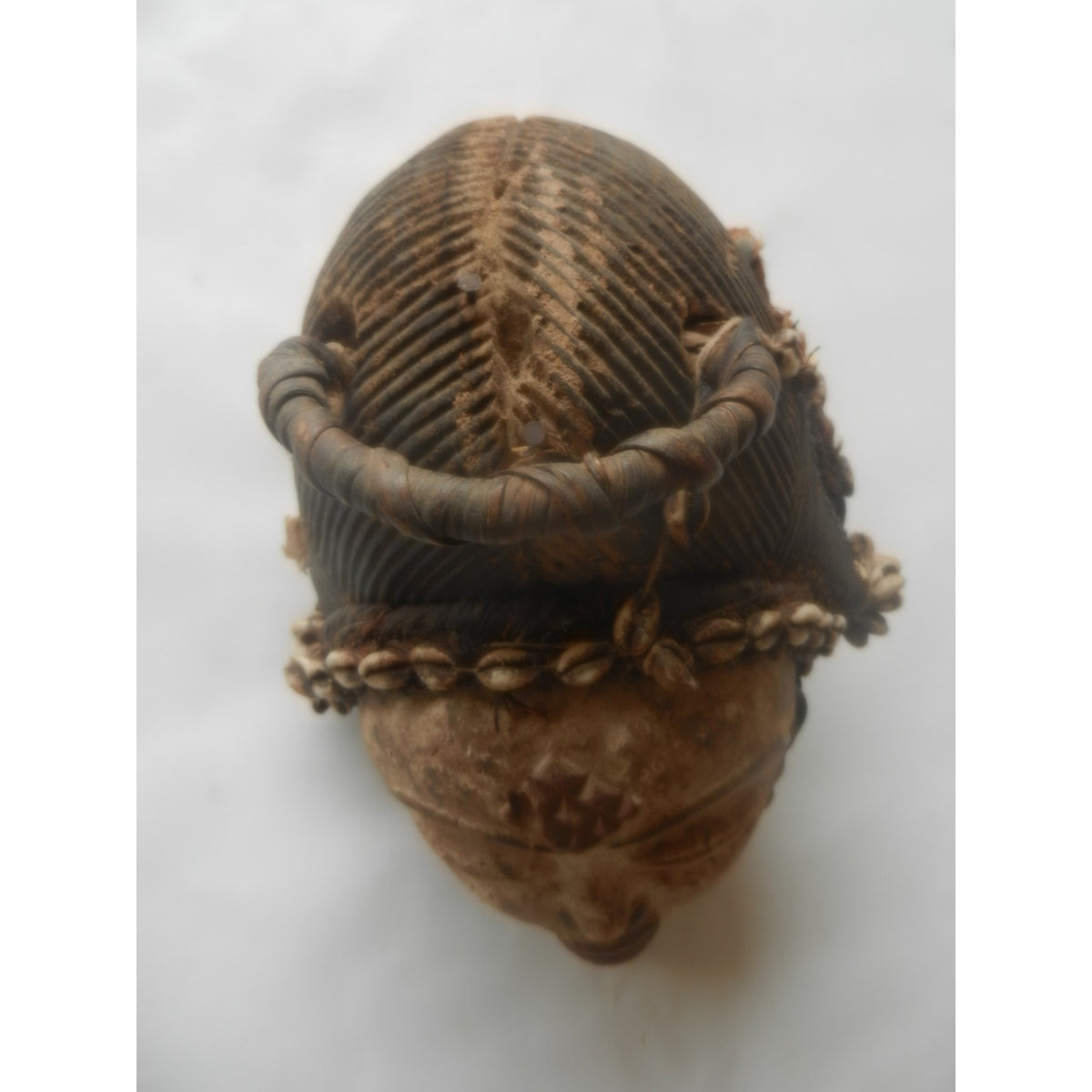 Punu Mukudj White Mask – Gabon, Carved Wood With Kaolin And Cowrie Shells, 28 Cm