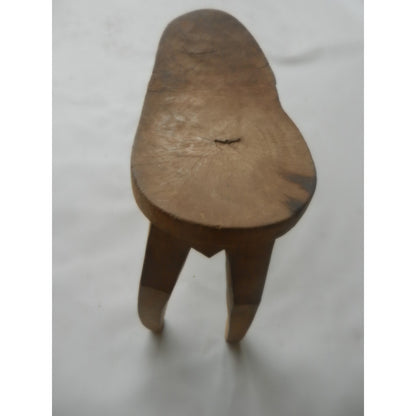 Carved Wood Tripod Stool – West African, Organic Form, 29 Cm